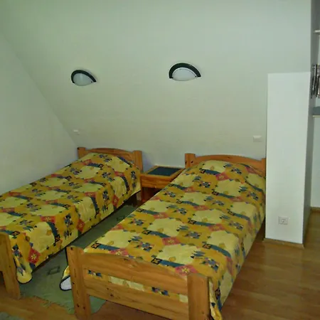 Kotka Housing-freeparking Guest house