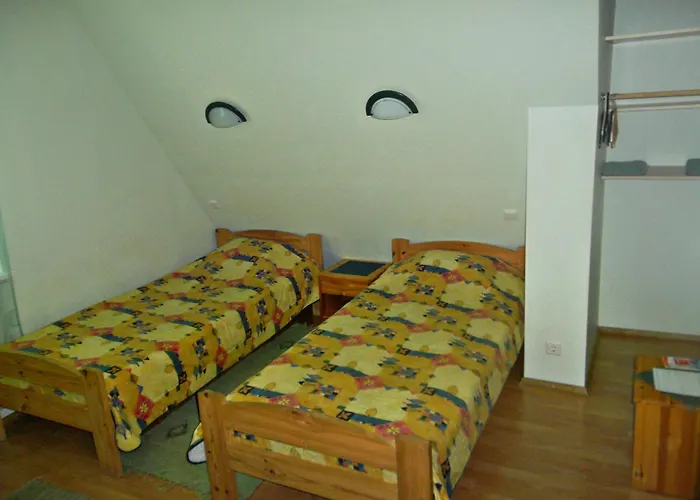 Kotka Housing-freeparking Guest house