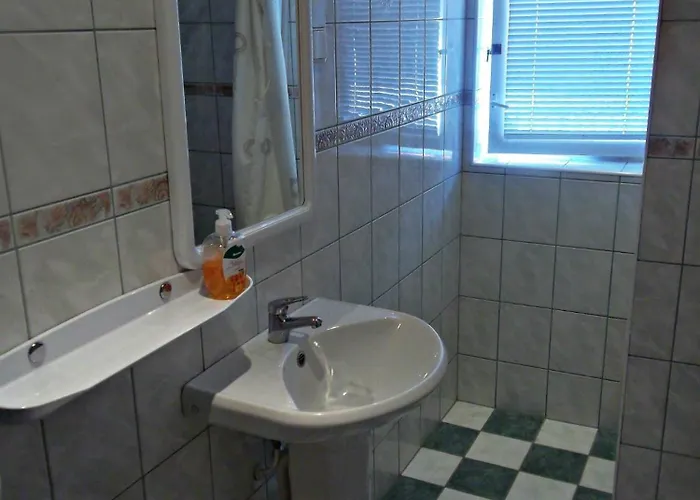 Guest house Kotka Housing-freeparking